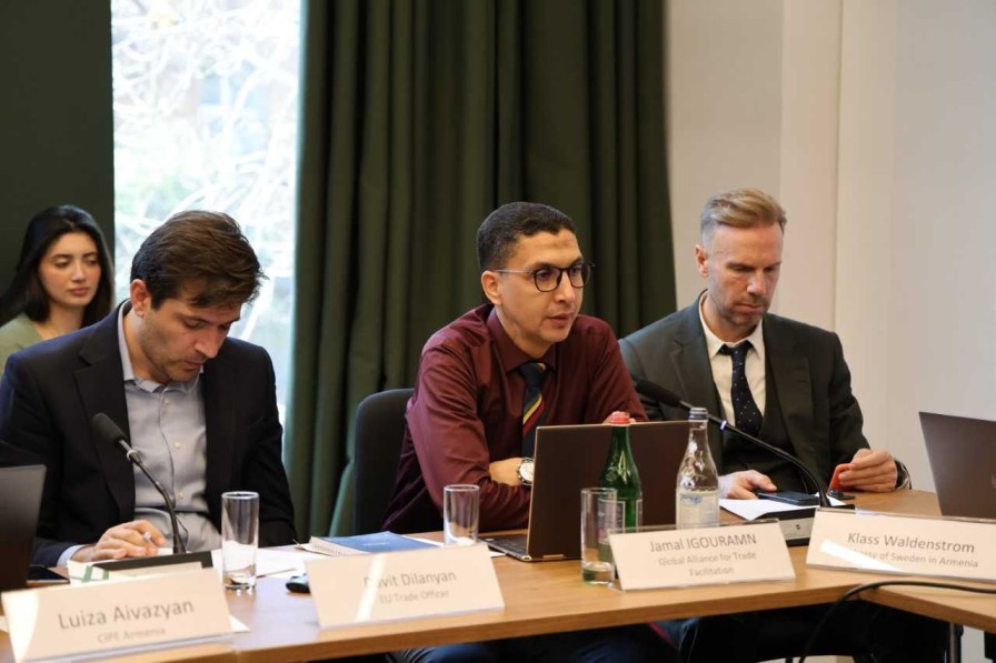 download (8)_1762413217.jpg